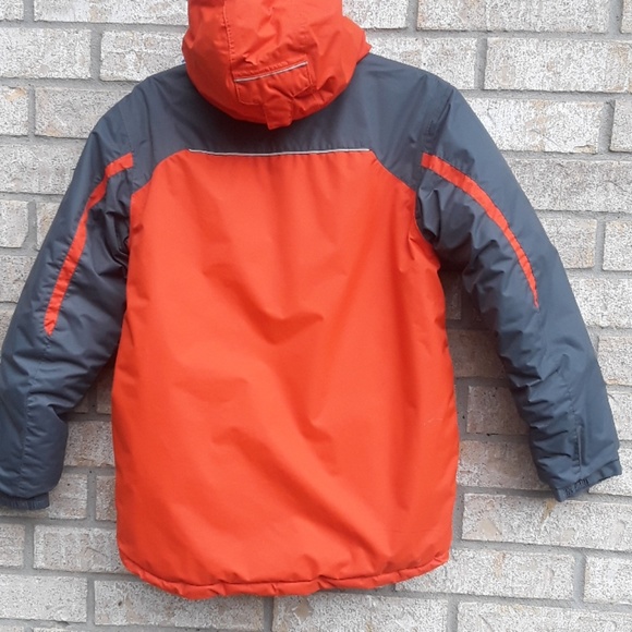 SIZE L. COLUMBIA hooded puffer jacket. - Picture 2 of 8